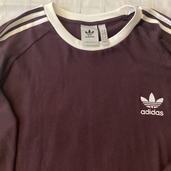 ADIDAS Originals Women Adicolor Classic Crew ( Size: XL) ( Burgundy) NWOT - Picture 2 of 4